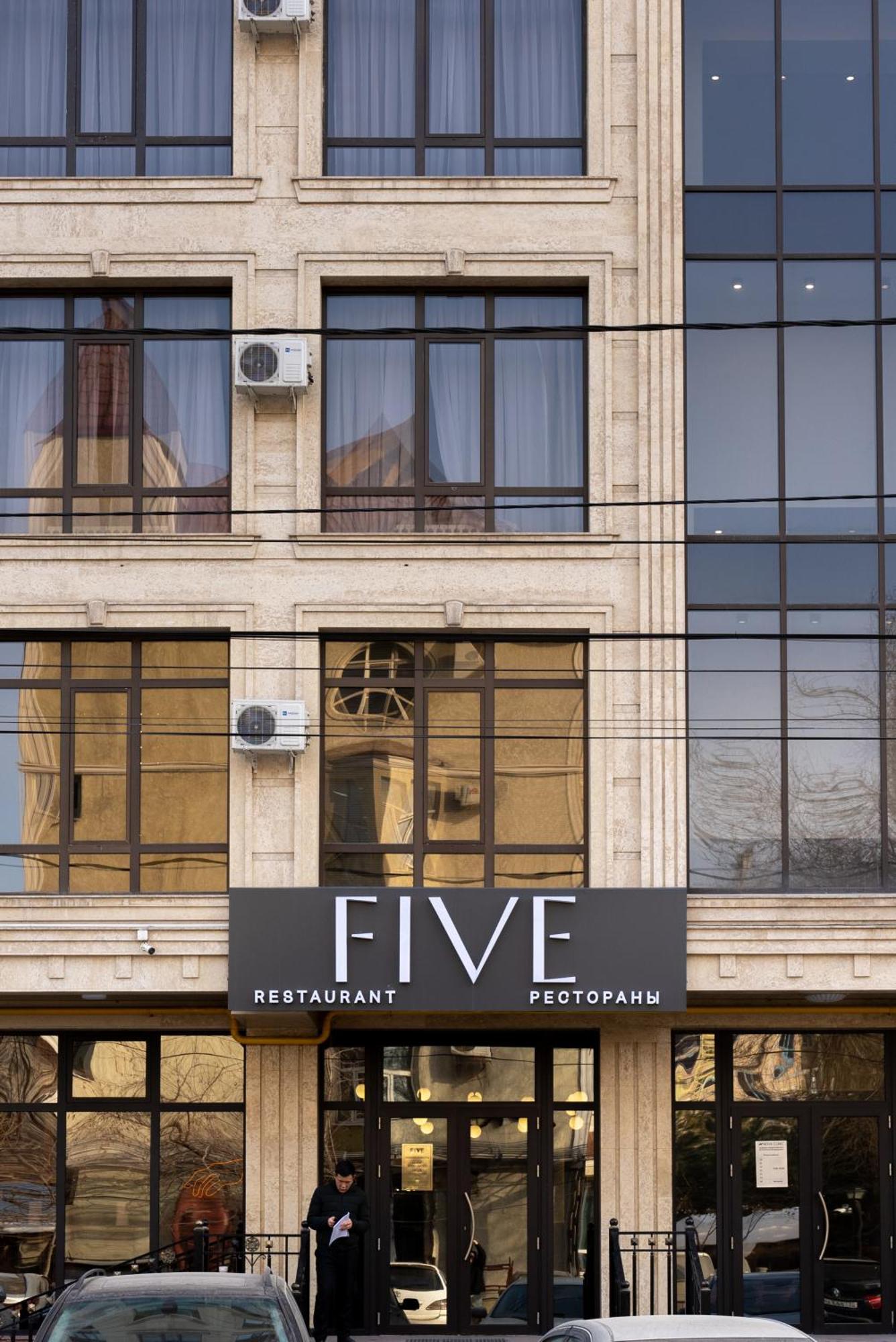 Five Hotel Бишкек Экстерьер фото